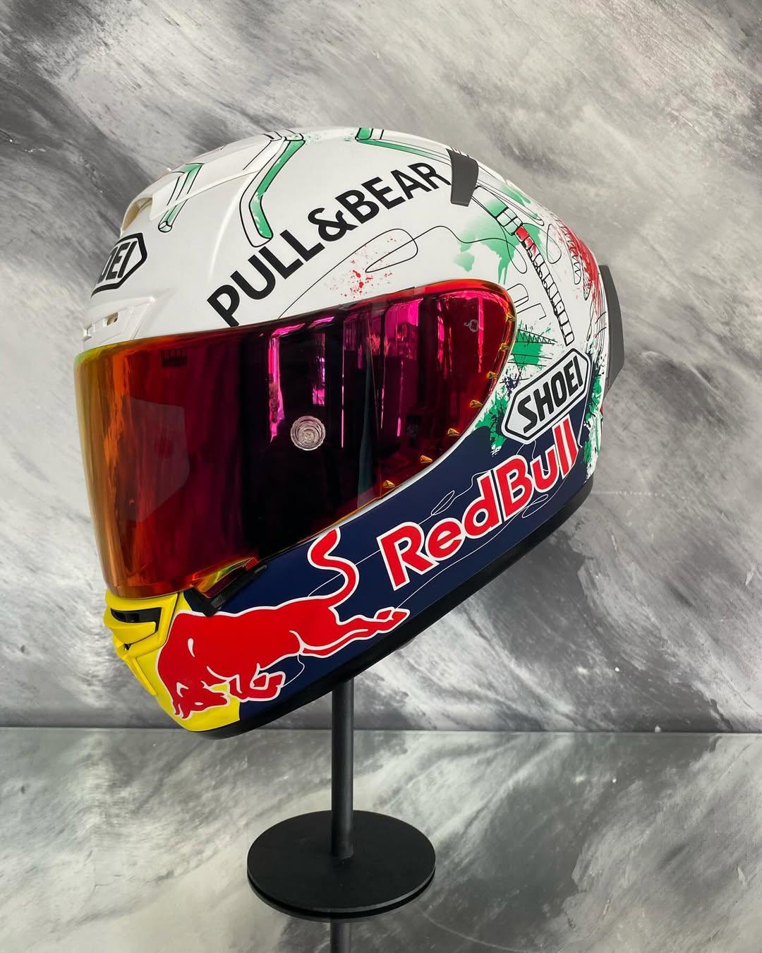 SHOEİ Redbull Kapalı Kask